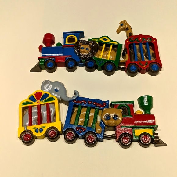 Burwood Circus Train theme set of 2 wall hangings - Picture 1 of 7